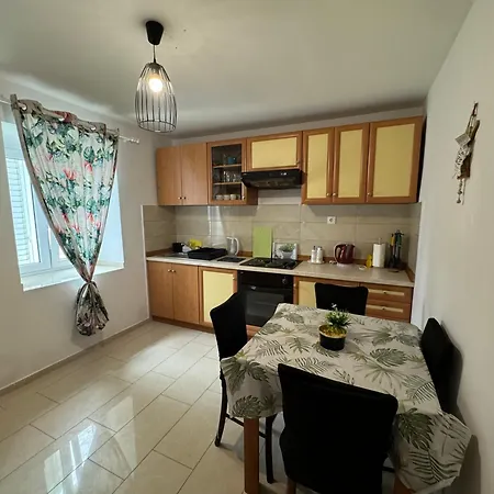 Apartmani Luciano Novalja Exterior photo