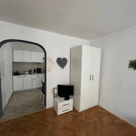 Apartmani Luciano Novalja Exterior photo