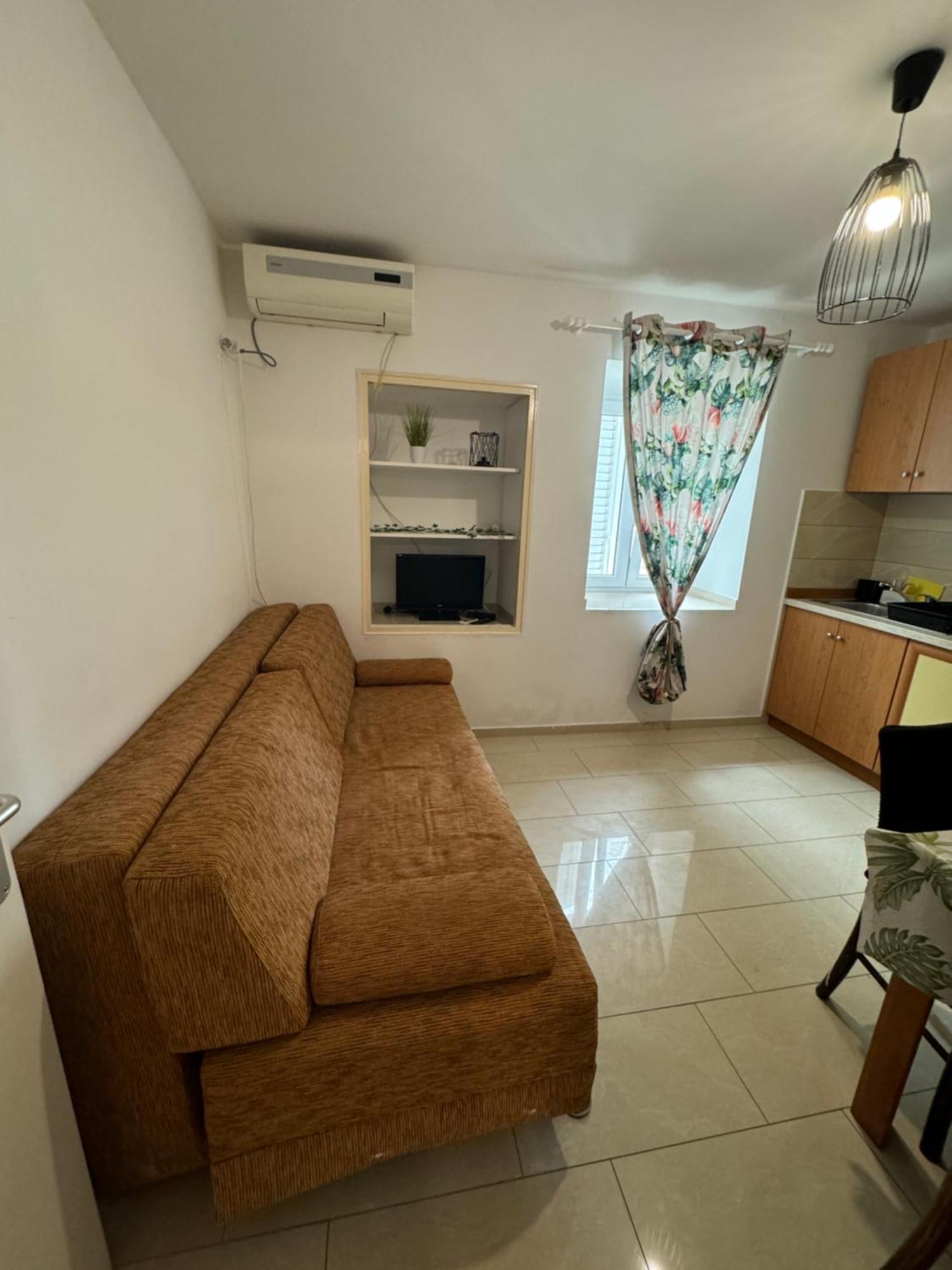 Luciano Apartment *